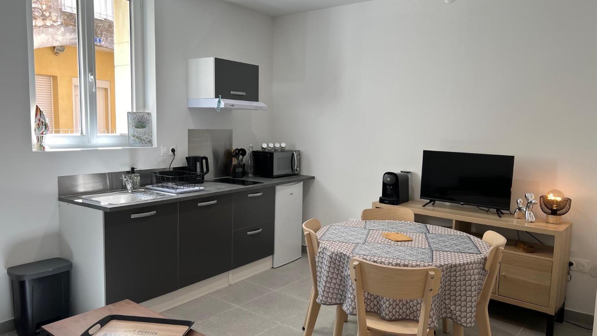 Fenix Appartement T2 40 M2 Cosy Rdc Plein Centre Ville Pierrelatte Εξωτερικό φωτογραφία